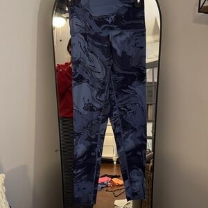 Aerie Blue Marble leggings